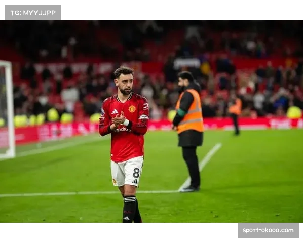 曼联主场不敌利兹联 积分被维拉追平欧冠席位面临挑战